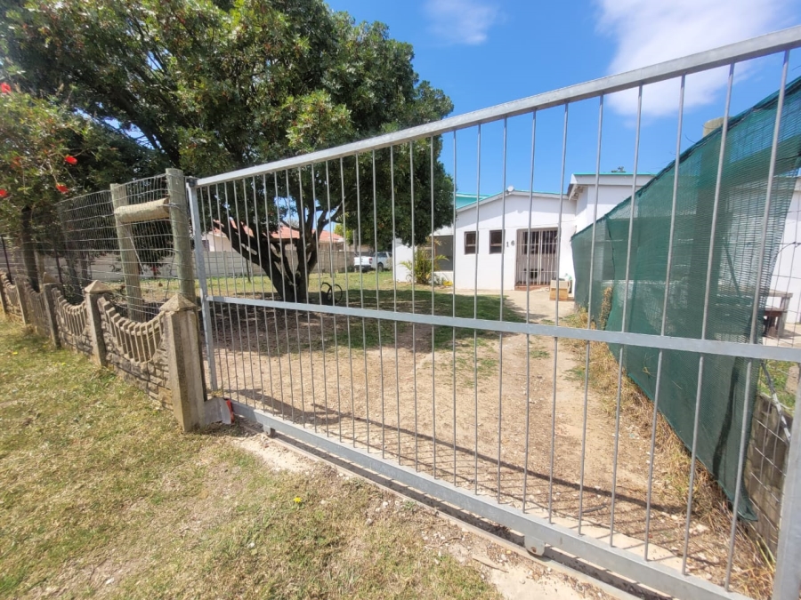 To Let 3 Bedroom Property for Rent in Humansdorp Eastern Cape